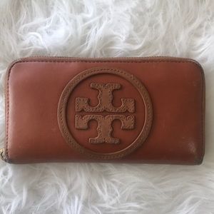 Tory Burch tan leather wallet